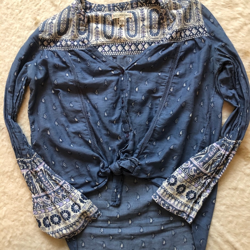 Brand New Billabong Top